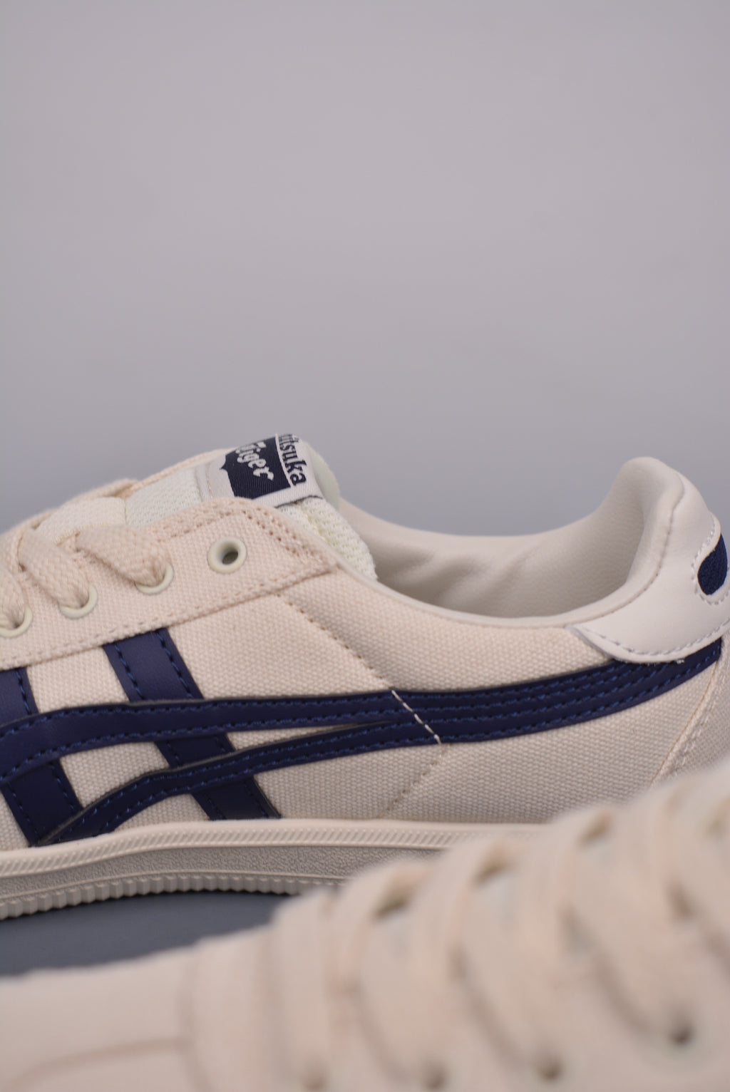 ASICS Onitsuka Tiger Tokuten