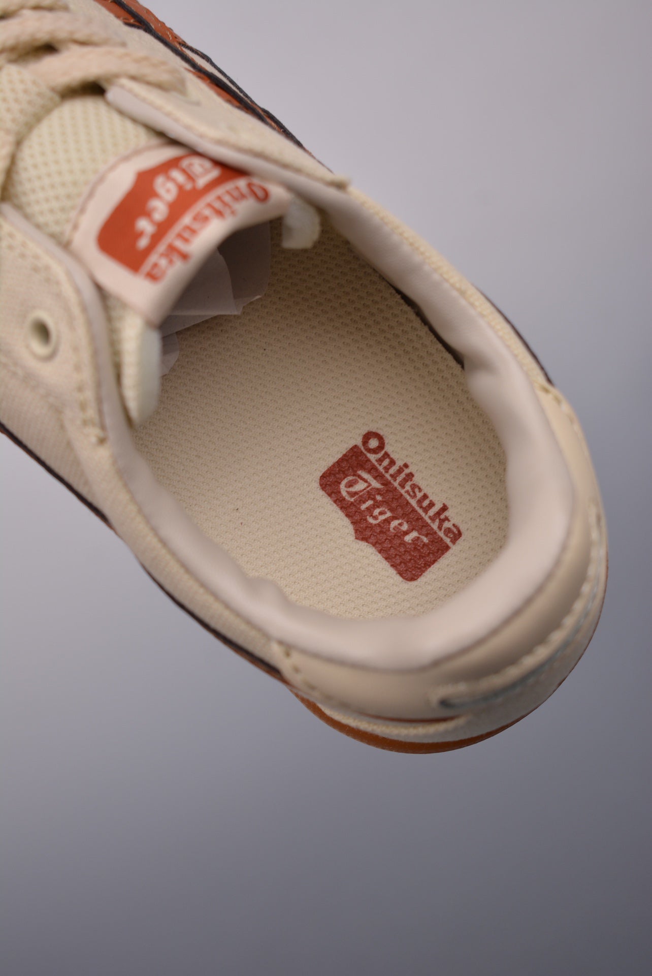 ASICS  Onitsuka Tiger Tokuten